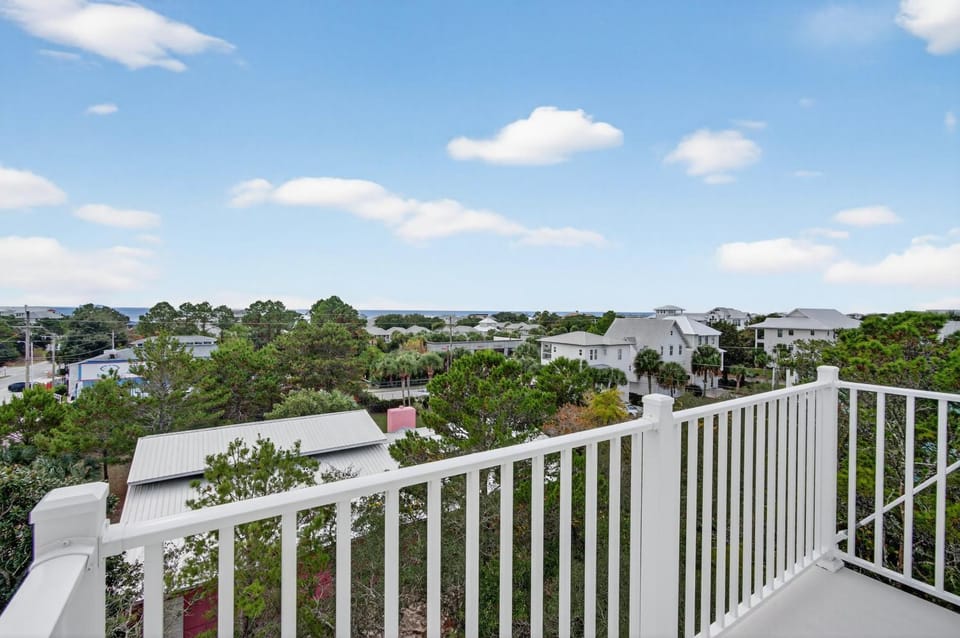 28 Maple Street - Luxury Home in 30A — Sleeps 44, Perfect for Large Groups & Beach Getaways House in South Walton County
