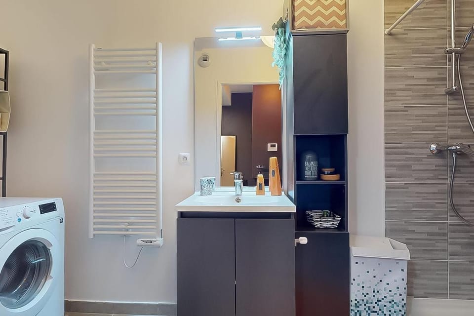 Appartement T2 exceptionnel avec Terrasse Apartment in Drancy