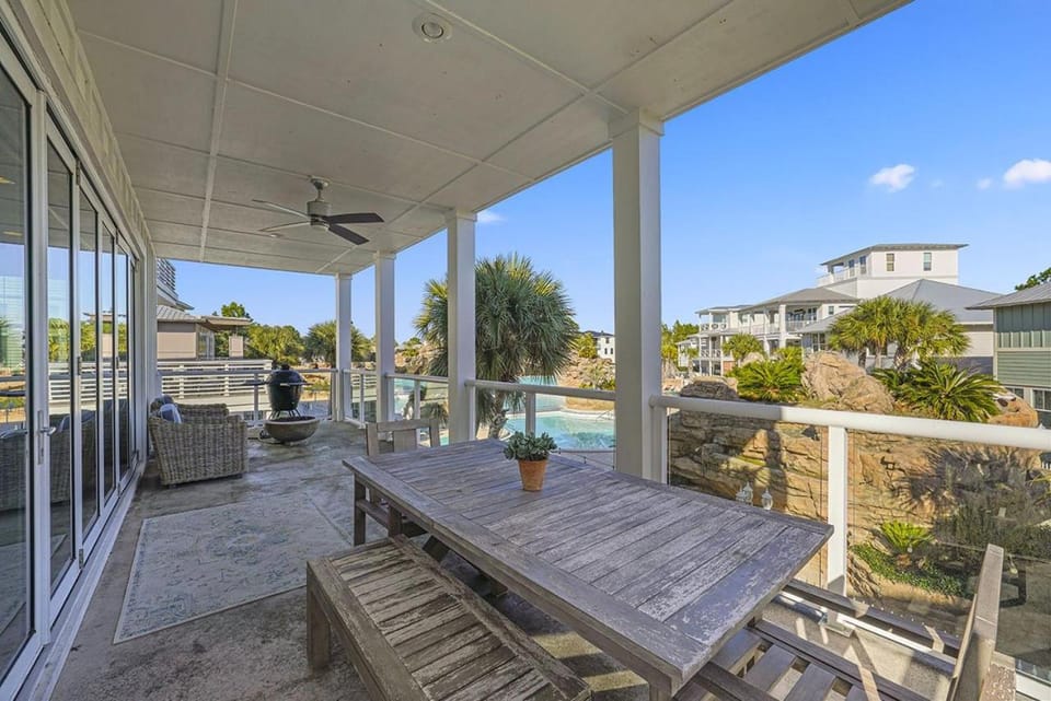 30A Coastal Breeze - Sauna, Golf Cart, Pool and Near Beach! House in South Walton County