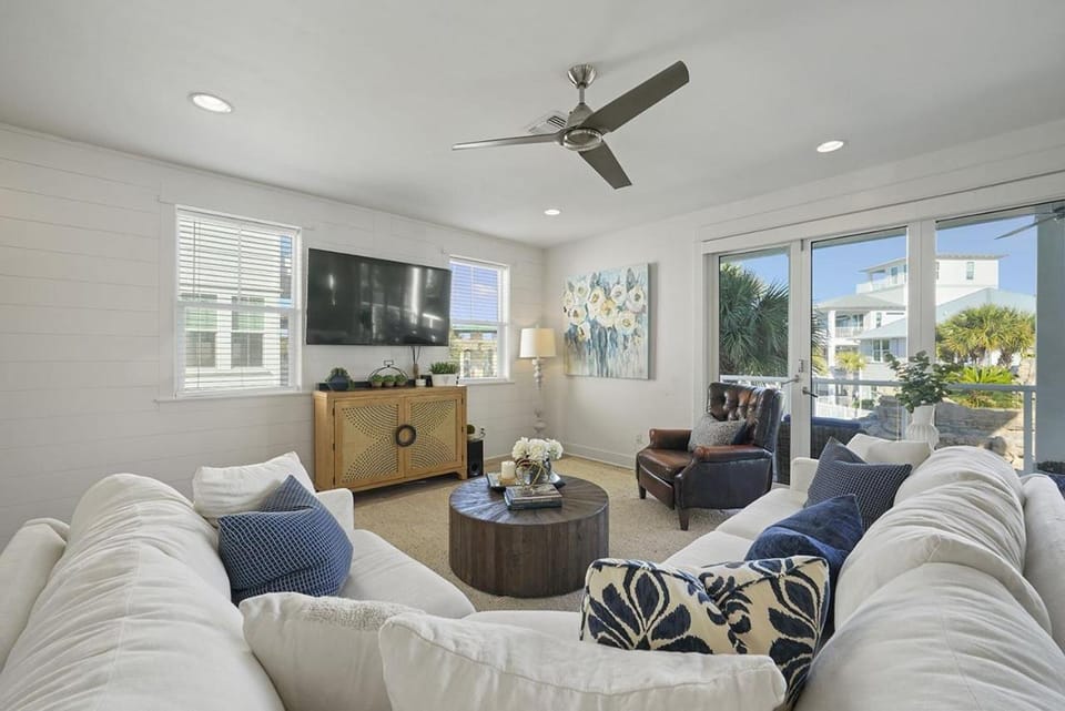 30A Coastal Breeze - Sauna, Golf Cart, Pool and Near Beach! House in South Walton County