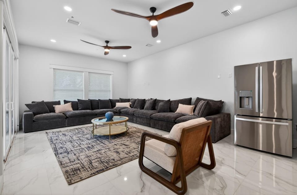 43 Seacroft - Luxury Home in 30A — Sleeps 46, Perfect for Large Groups & Beach Getaways House in South Walton County