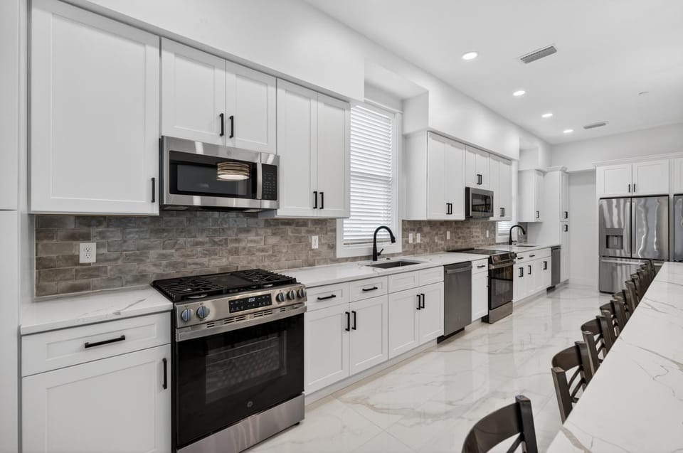 43 Seacroft - Luxury Home in 30A — Sleeps 46, Perfect for Large Groups & Beach Getaways House in South Walton County