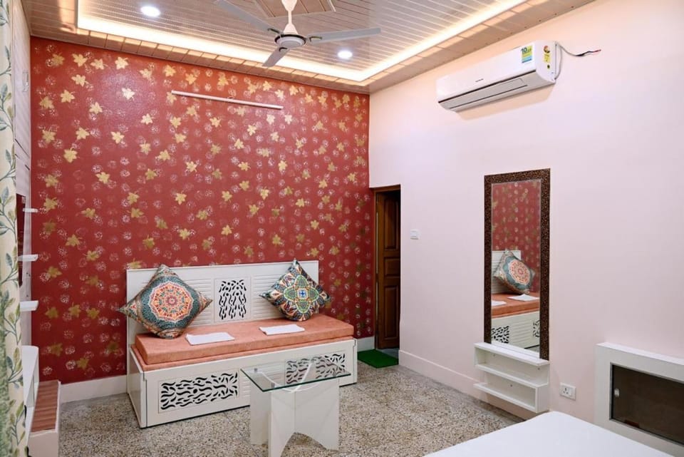 Bed, air conditioner