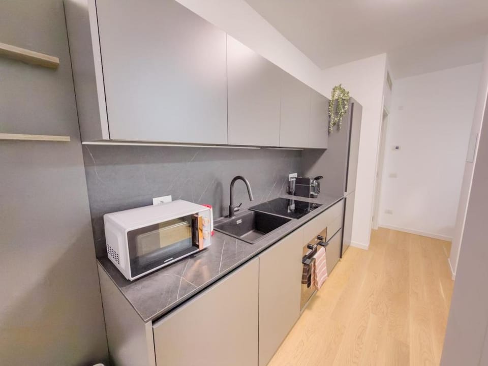 Gallarate Smart Home - 10 min Train Station Apartment in Lombardy