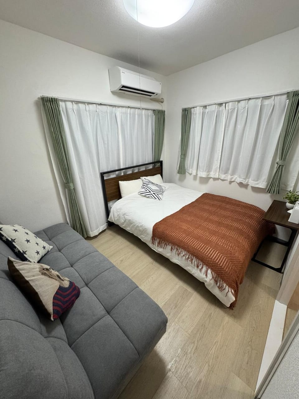 5 minutes on foot from Otsuka Station on the Yamanote Line, with excellent access to major areas such as Ikebukuro, Shinjuku, and Ueno! Apartment in Japan