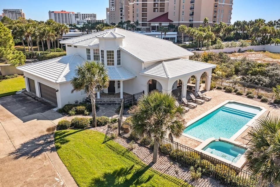 Array of Sunshine - Vacation Home Near the Beach with Private Pool House in Gulf Pines