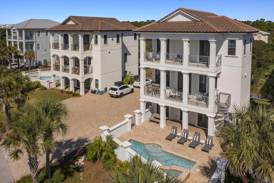 Beachfront Babes - Near the Beach with Ocean Views & Private Pool Area House in South Walton County