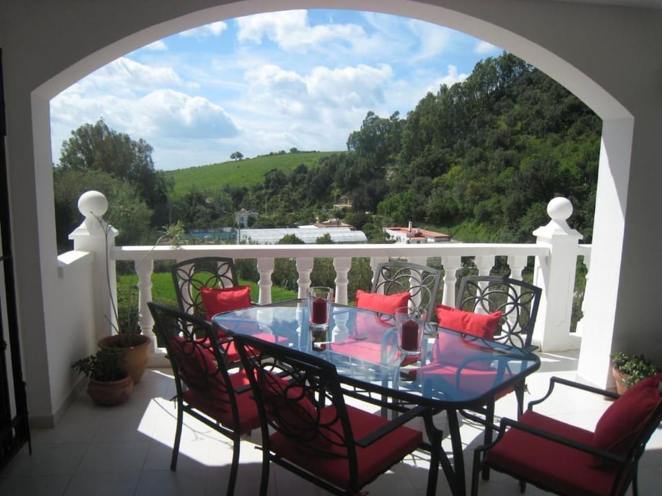 Holiday Home Villa La Recalada mit Privatpool by Interhome House in Costa del Sol