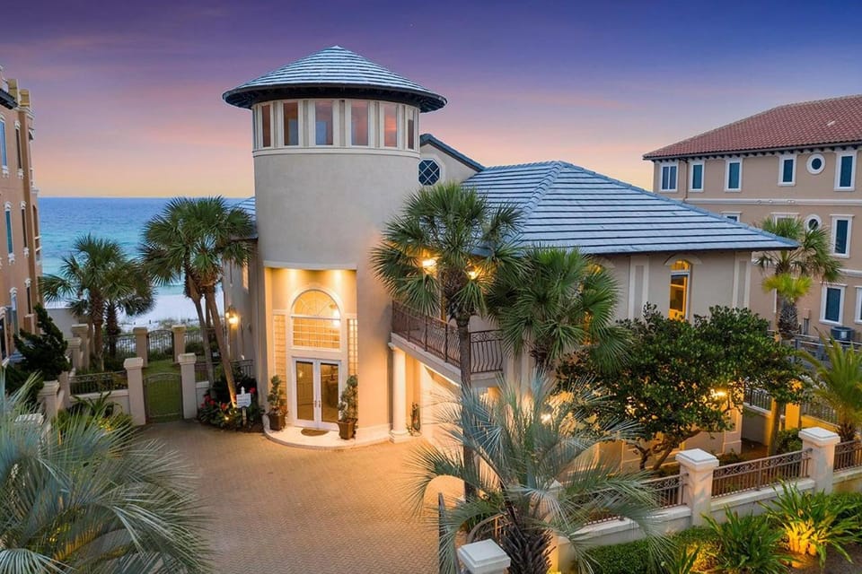Bella Luna - Huge Beach Front Home with Ocean Views & Direct Beach Access House in Destin