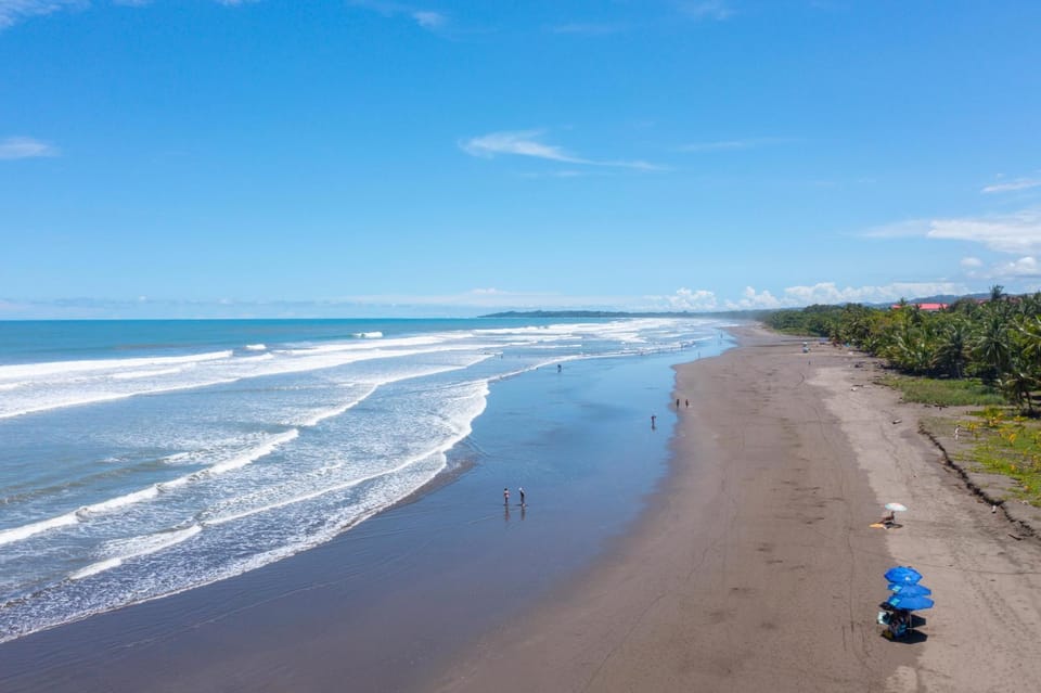 Brisa y Mar | Tropical Villa with Private Pool in Playa Bejuco – 3BR, Walk to Beach Villa in Esterillos Este