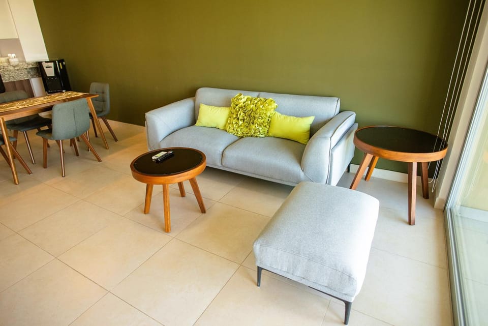 Balcony/Terrace, Living room, Seating area, Dining area