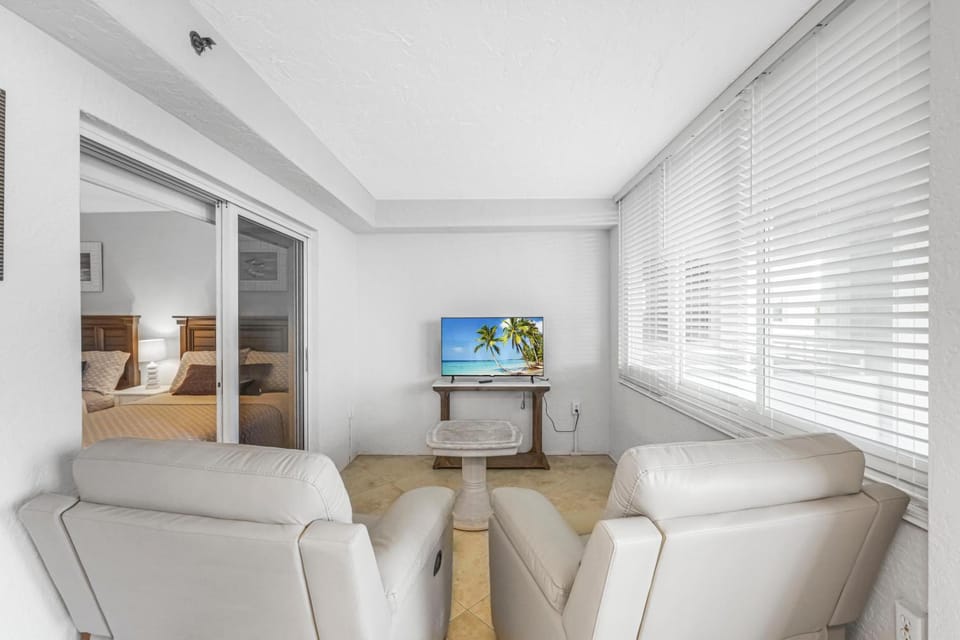 Somerset 412 House in Marco Island