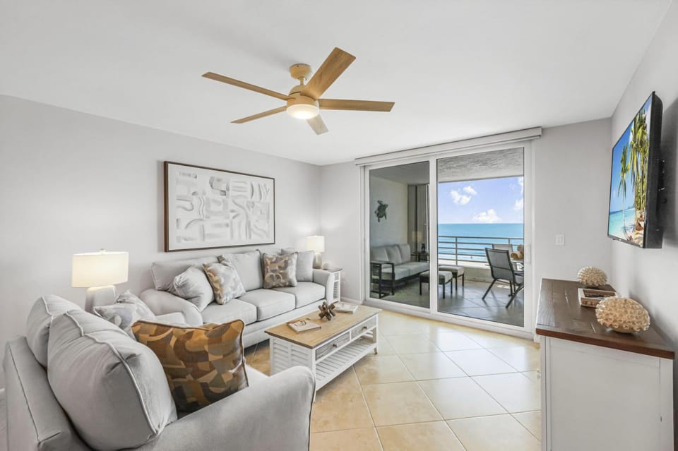 Somerset 412 House in Marco Island