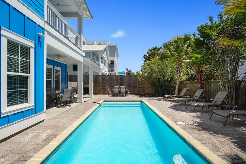 Casa Azul - Near the Beach with a Large Private Pool Area House in Miramar Beach