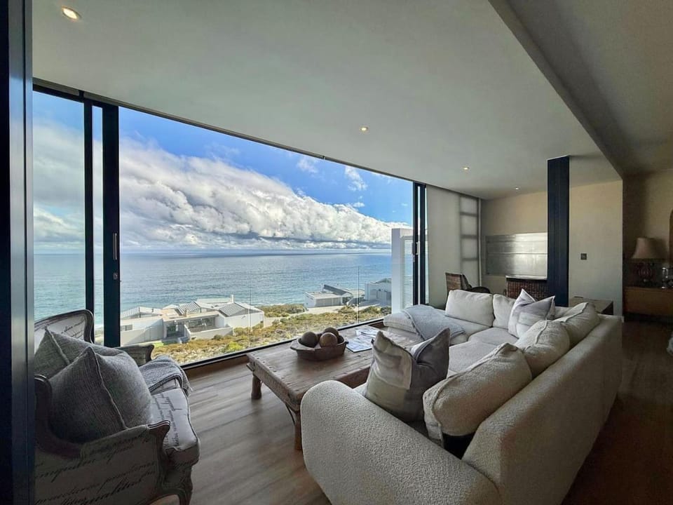 Whispering Waves - Pinnacle Point Estate House in Western Cape