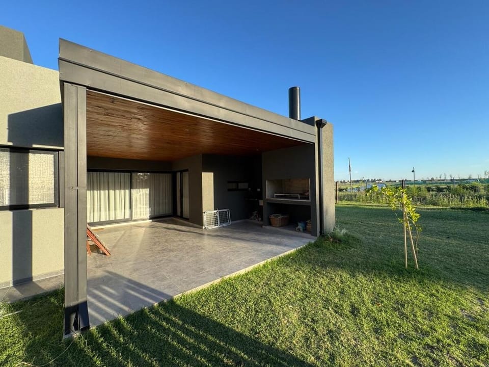 Property building, Garden, Garden view
