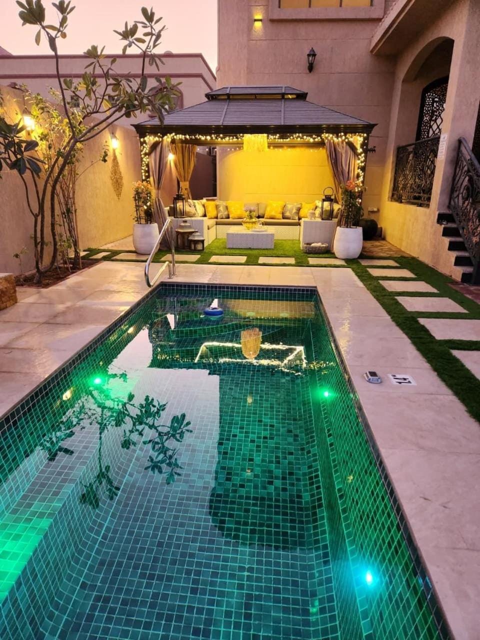 Pool view, Swimming pool