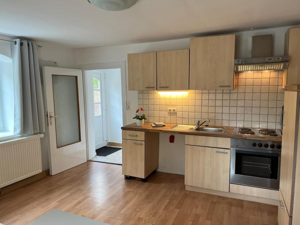 Yellow House Apartments - Top 5 Apartment in Upper Austria