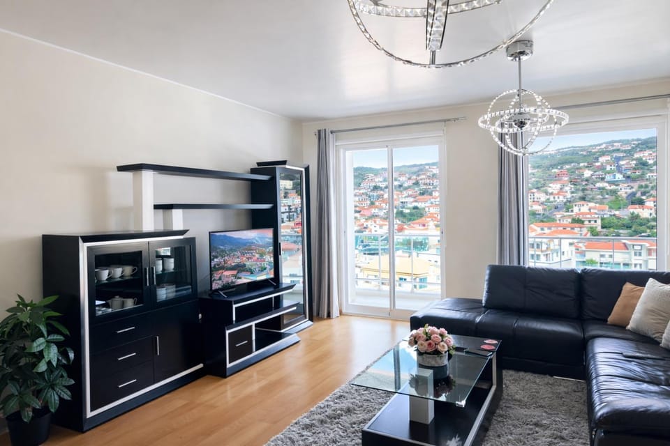 Penthouse Montanha-Mar Apartment in Madeira District