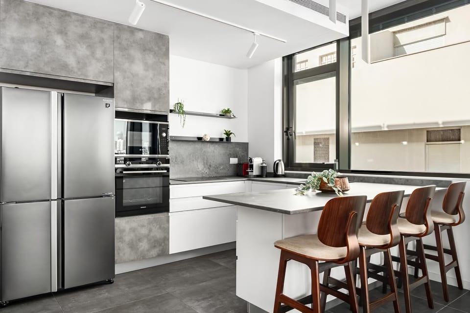 Kitchen or kitchenette