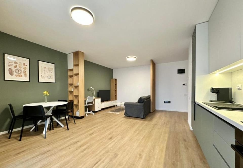 Stylish 2-Room Apartment near Train Station Apartment in Cluj-Napoca