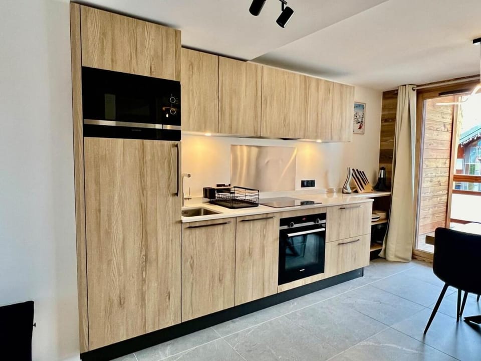 PRAZ DE LYS | OXALIS 101 · Centre station - A 100m des pistes | Appt neuf 1 chambre + Cabine - Idéal 6 personnes - Maximum 8 personnes Cabin in Haute-Savoie