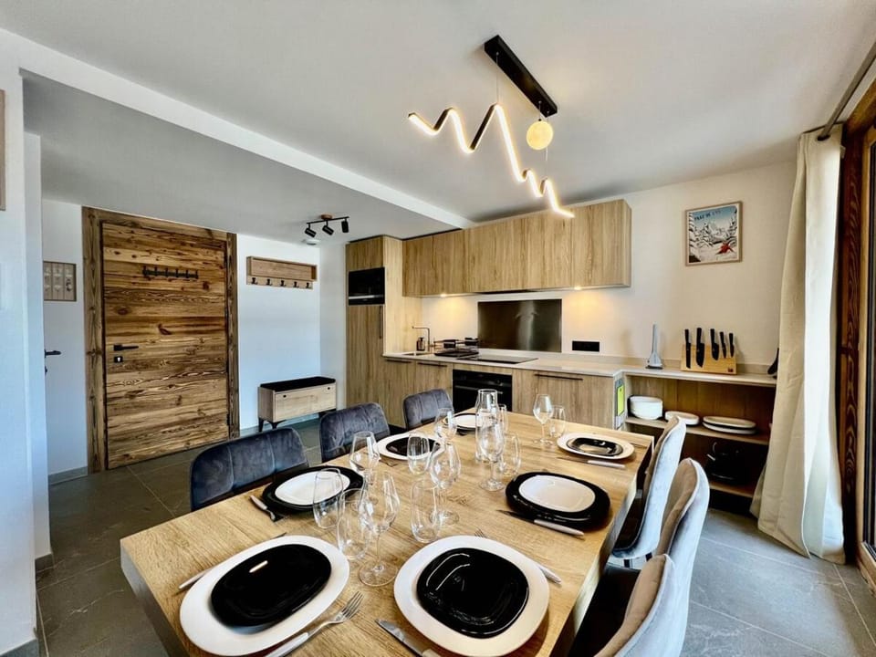 PRAZ DE LYS | OXALIS 101 · Centre station - A 100m des pistes | Appt neuf 1 chambre + Cabine - Idéal 6 personnes - Maximum 8 personnes Cabin in Haute-Savoie