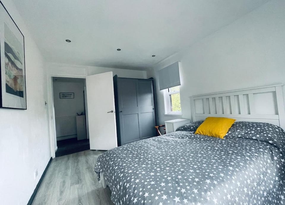 Lovely flat close to Oval Station Apartment in London Borough of Southwark