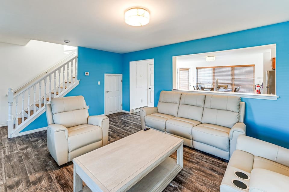 Hot Tub & Sauna! Atlantic City Getaway By Beach House in Atlantic City