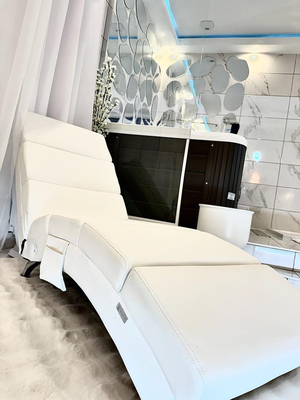 Living room, Bedroom