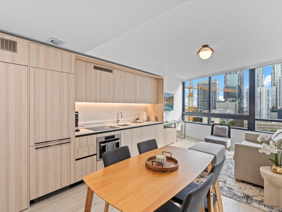 Living room, Seating area, Dining area, kitchen