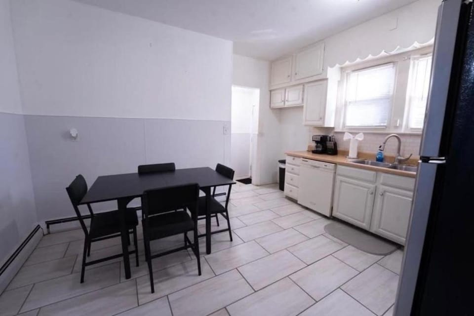 Dining area, Dinner, kitchen