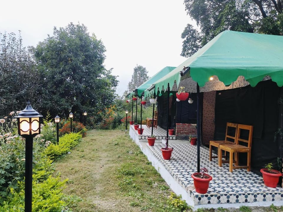 the jungle book - luxury camps by lake & woods Hotel in Uttarakhand