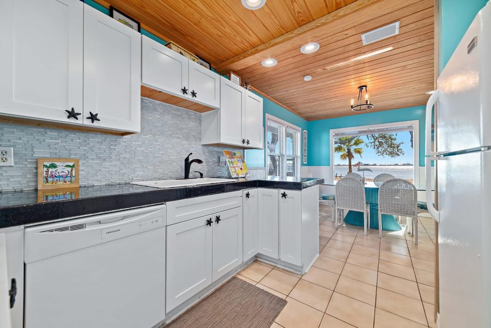 Bama Breeze House in West Beach