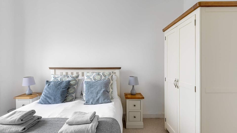 Govandale Seaviews Apartment in England