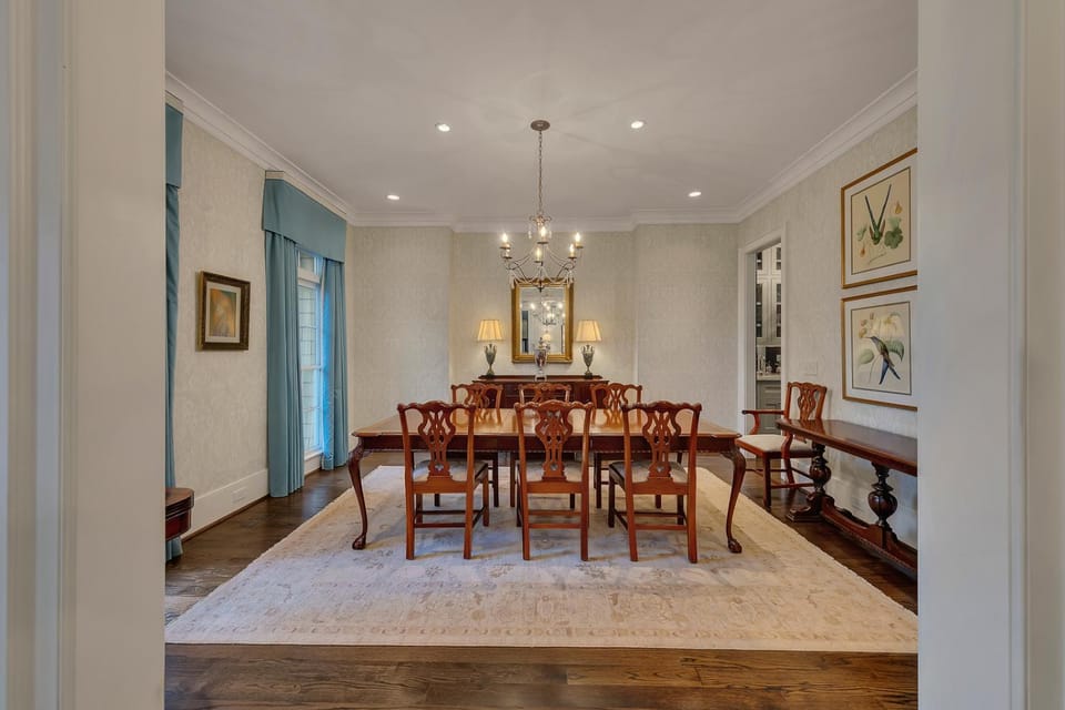 World Cup estate w pool & fire pit House in Buckhead