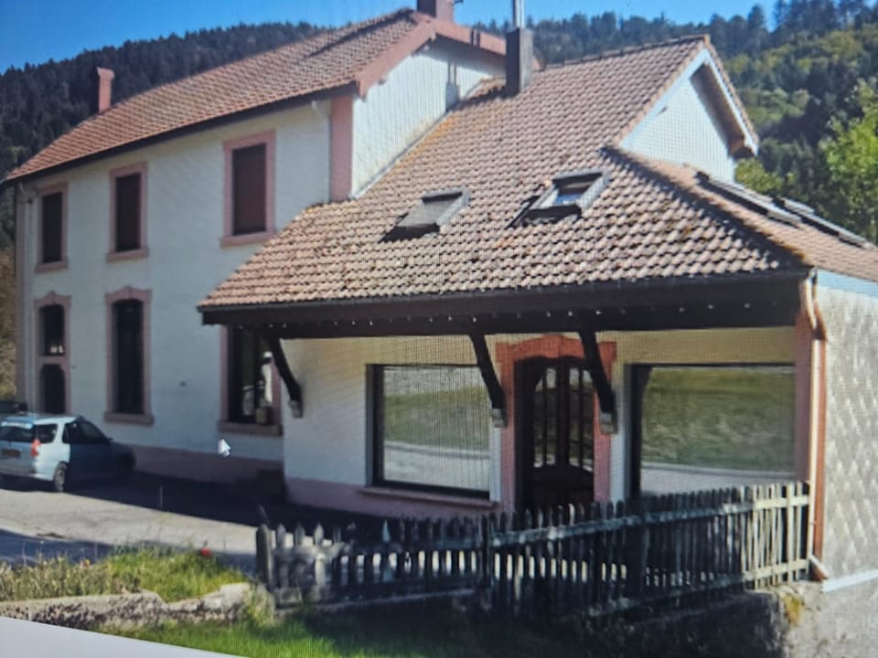 appartement le petit chalet sauna Apartment in La Bresse