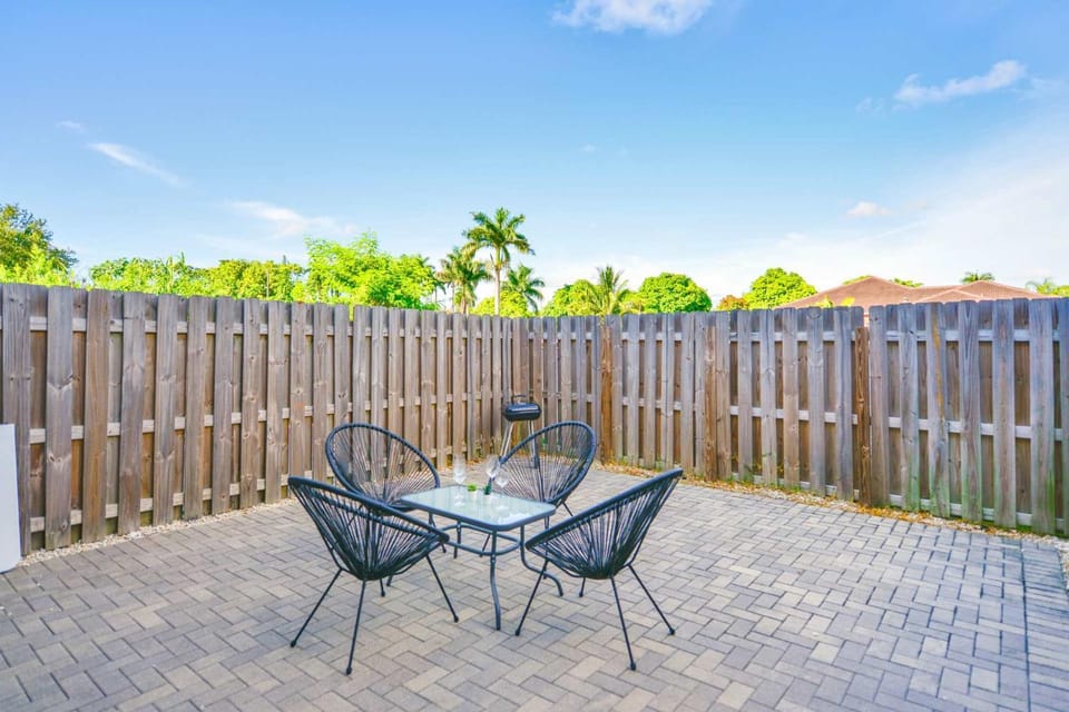 Patio, BBQ facilities, Seating area
