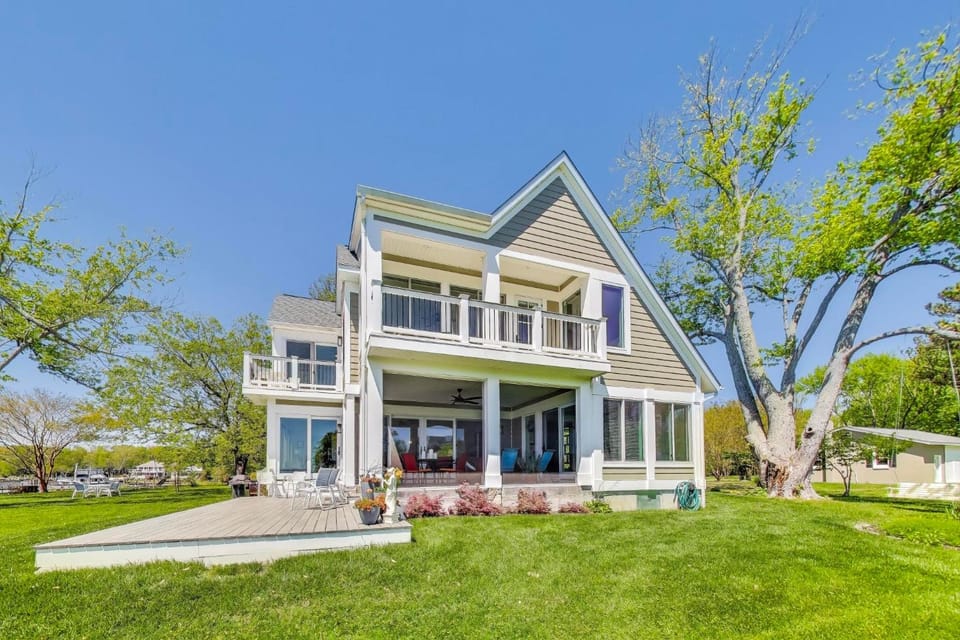 Property building, Natural landscape, Balcony/Terrace, Balcony/Terrace, Garden view