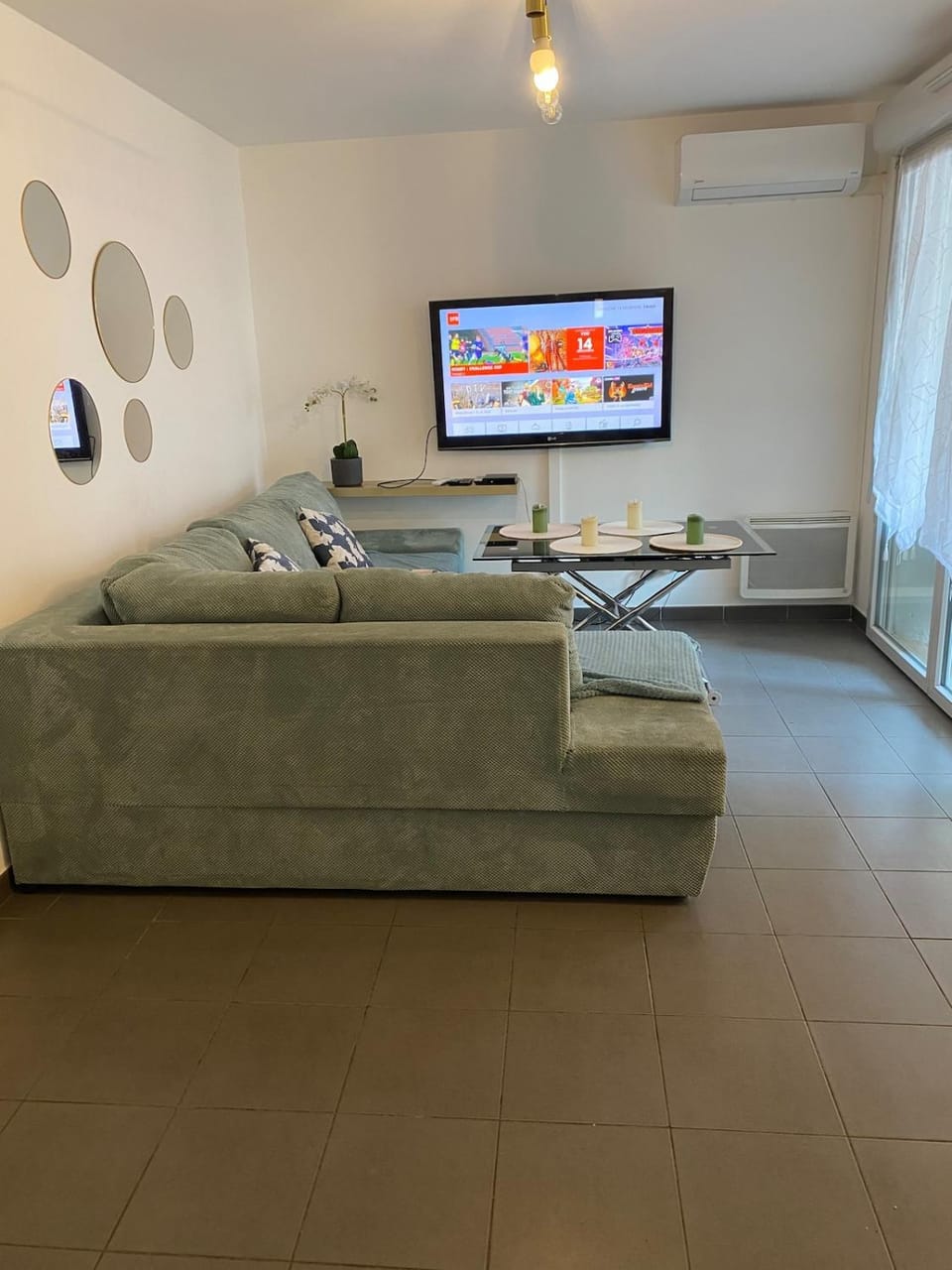 FLC- Vaste T2 -Parking-Air Conditioning-Terrace-6p-St Charles Apartment in Marseille