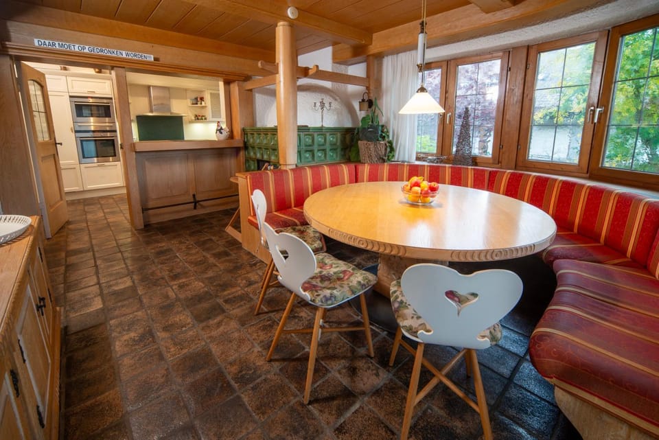 Ferienhaus AlpenVilla - mit Sauna und Sommerhörnerbahnen kostenlos House in Oberstdorf