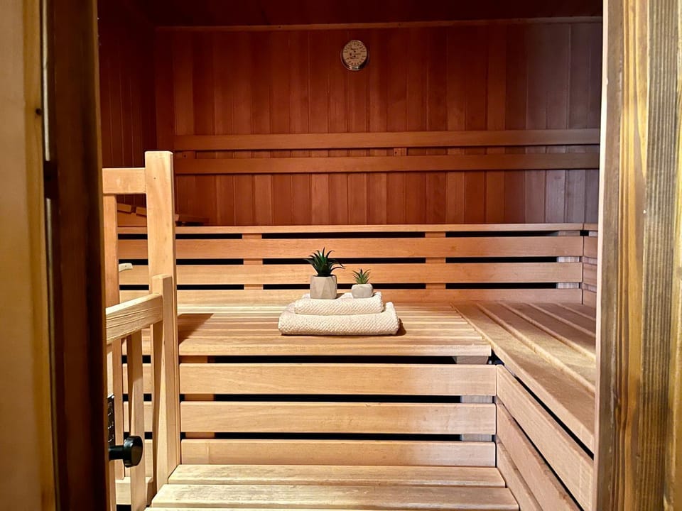Ferienhaus AlpenVilla - mit Sauna und Sommerhörnerbahnen kostenlos House in Oberstdorf