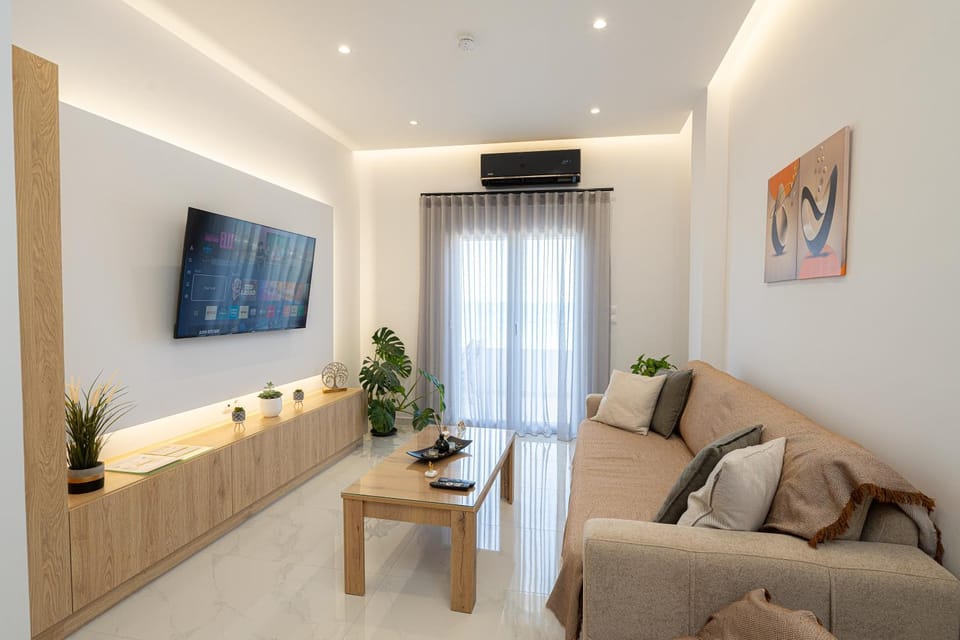 TV and multimedia, Living room, Seating area, air conditioner