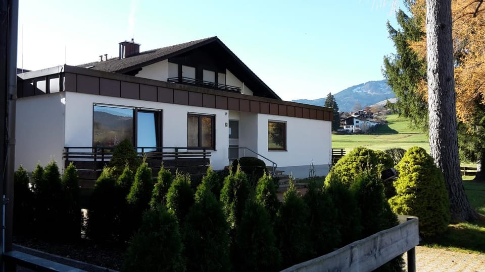 Wohnung Harmonie - mit Hallenbad und Sauna Apartment in Sonthofen