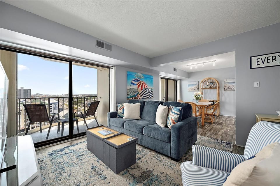 Cozy 1 Bedroom Condo, Steps to the Beach! House in Ocean City