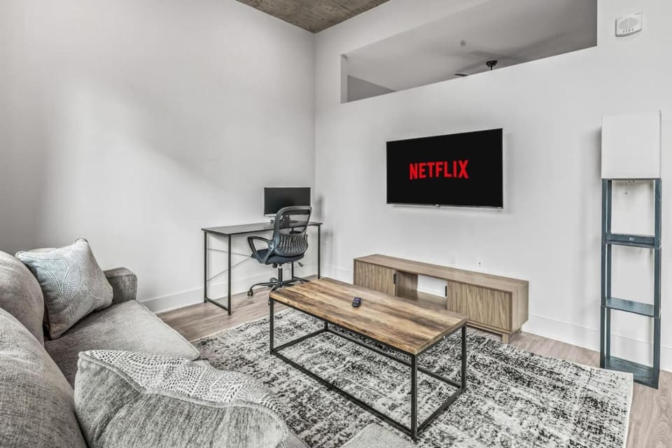 Living room, Seating area, Evening entertainment