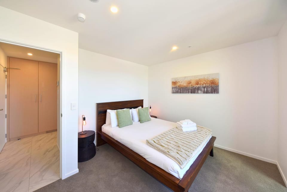 Stylish 1BR Retreat near Te Kaha Stadium Apartment in Christchurch
