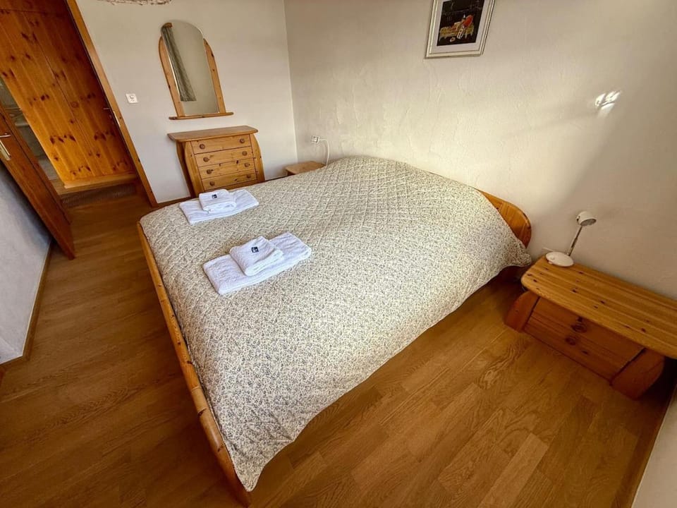 Light Alpine Apartment with View Heart of Flims Apartment in Canton of Grisons