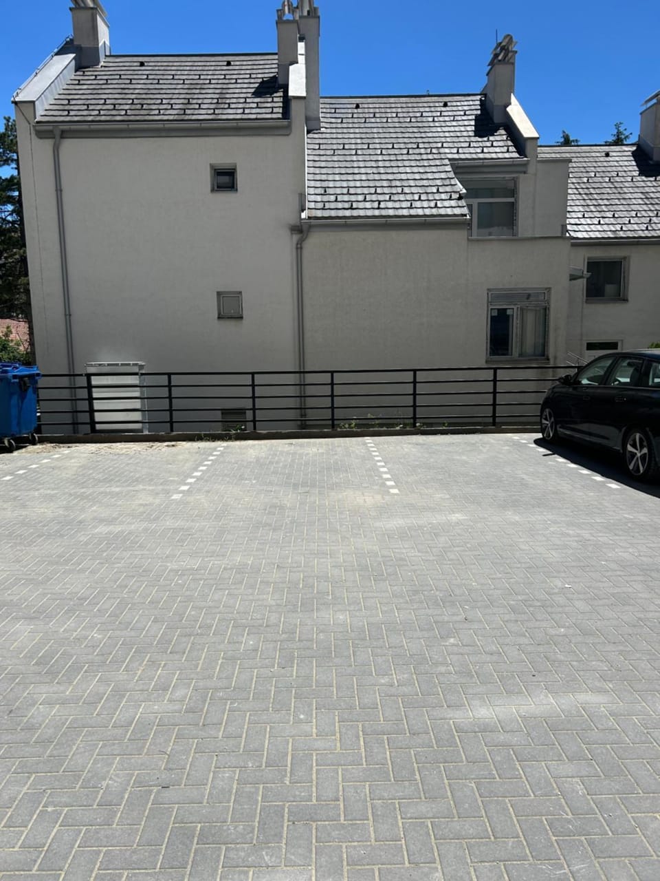 Day, Parking