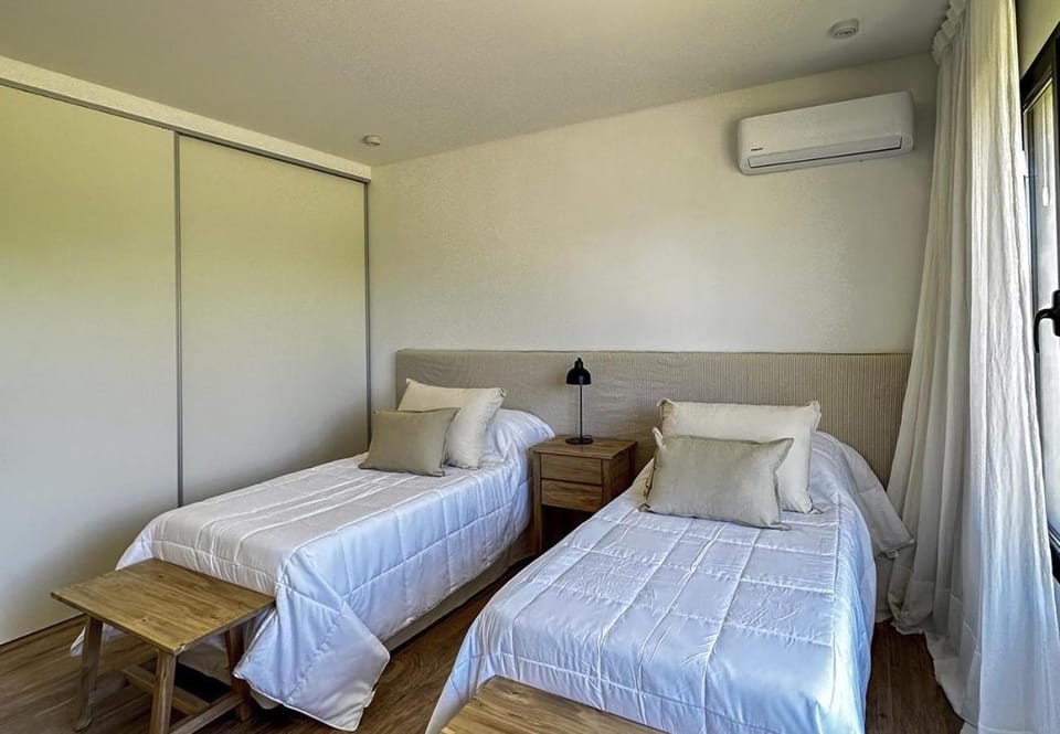 RentUp - Casa a Estrenar con Pileta en country Tessalia Pilar House in Pilar